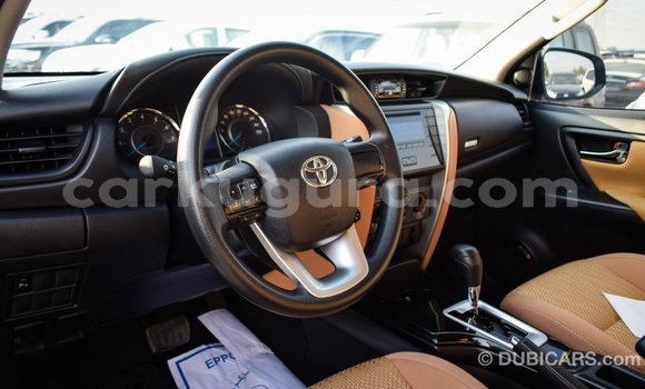 Nunua Imported Toyota Fortuner Nyeupe Gari ndani ya Import - Dubai nchini Bujumbura Nunua Imported Toyota Fortuner Nyeupe Gari ndani ya Import - Dubai nchini Bujumbura