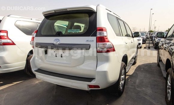 Nunua Imported Toyota Prado Nyeupe Gari ndani ya Import - Dubai nchini Bujumbura Nunua Imported Toyota Prado Nyeupe Gari ndani ya Import - Dubai nchini Bujumbura