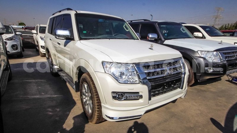 Big with watermark mitsubishi pajero bujumbura import dubai 3412