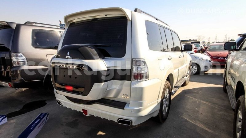 Big with watermark mitsubishi pajero bujumbura import dubai 3412