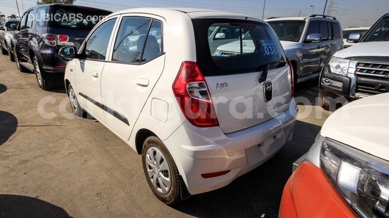 Big with watermark hyundai i10 bujumbura import dubai 3413