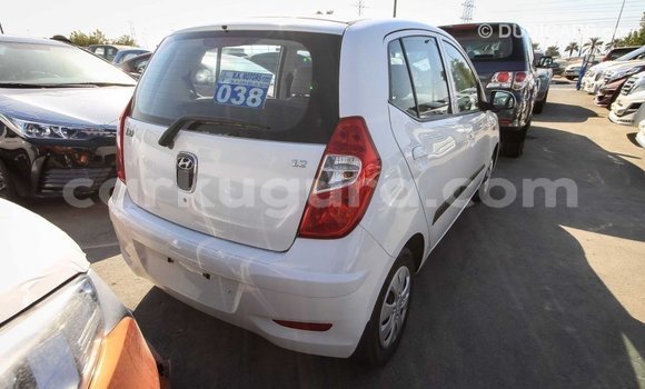 Nunua Imported Hyundai i10 Nyeupe Gari ndani ya Import - Dubai nchini Bujumbura Nunua Imported Hyundai i10 Nyeupe Gari ndani ya Import - Dubai nchini Bujumbura