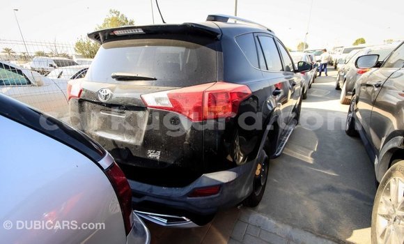 Nunua Imported Toyota 4Runner Nyeusi Gari ndani ya Import - Dubai nchini Bujumbura Nunua Imported Toyota 4Runner Nyeusi Gari ndani ya Import - Dubai nchini Bujumbura