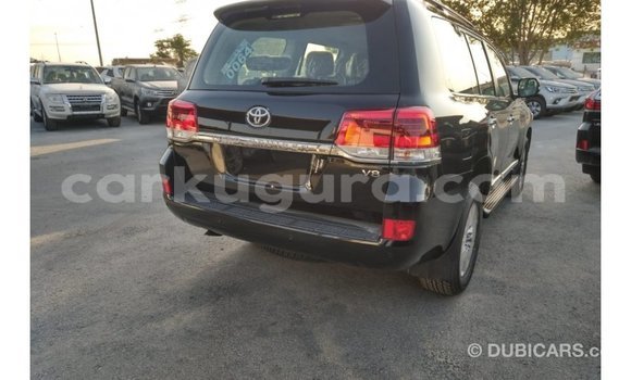 Nunua Imported Toyota Land Cruiser Nyeusi Gari ndani ya Import - Dubai nchini Bujumbura Nunua Imported Toyota Land Cruiser Nyeusi Gari ndani ya Import - Dubai nchini Bujumbura