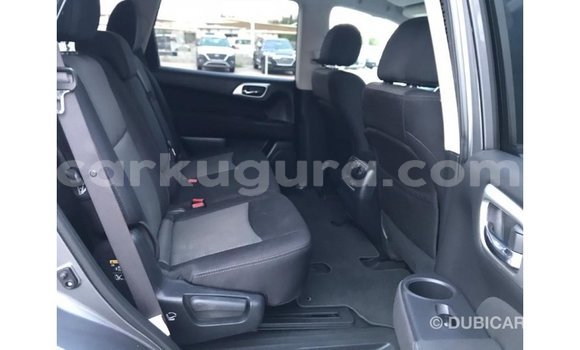 Nunua Imported Nissan Pathfinder Nyingine Gari ndani ya Import - Dubai nchini Bujumbura Nunua Imported Nissan Pathfinder Nyingine Gari ndani ya Import - Dubai nchini Bujumbura