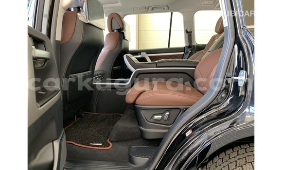 Acheter Import Voiture Toyota Land Cruiser Noir à Import - Dubai, Bujumbura Acheter Import Voiture Toyota Land Cruiser Noir à Import - Dubai, Bujumbura
