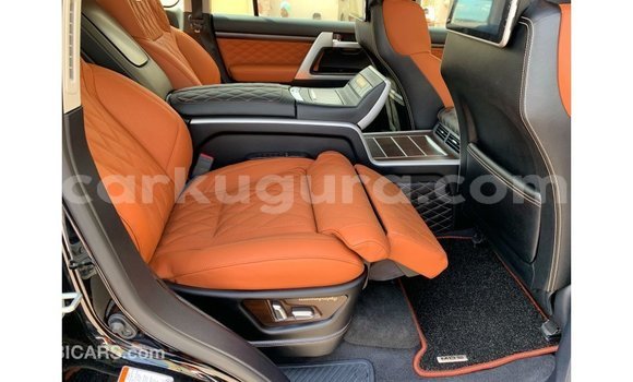 Nunua Imported Toyota Land Cruiser Nyeusi Gari ndani ya Import - Dubai nchini Bujumbura Nunua Imported Toyota Land Cruiser Nyeusi Gari ndani ya Import - Dubai nchini Bujumbura