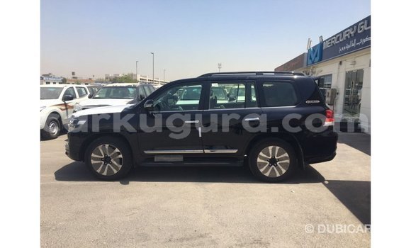 Acheter Import Voiture Toyota Land Cruiser Noir à Import - Dubai, Bujumbura Acheter Import Voiture Toyota Land Cruiser Noir à Import - Dubai, Bujumbura
