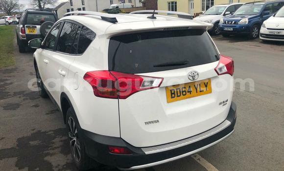 Buy Used Toyota RAV4 White Car in Bujumbura in Bujumbura Buy Used Toyota RAV4 White Car in Bujumbura in Bujumbura