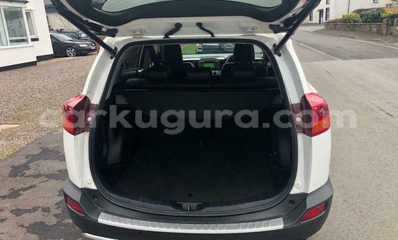 Buy Used Toyota RAV4 White Car in Bujumbura in Bujumbura Buy Used Toyota RAV4 White Car in Bujumbura in Bujumbura