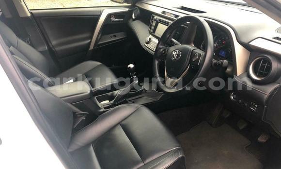 Buy Used Toyota RAV4 White Car in Bujumbura in Bujumbura Buy Used Toyota RAV4 White Car in Bujumbura in Bujumbura