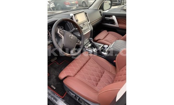 Nunua Imported Toyota Land Cruiser Nyeusi Gari ndani ya Import - Dubai nchini Bujumbura Nunua Imported Toyota Land Cruiser Nyeusi Gari ndani ya Import - Dubai nchini Bujumbura