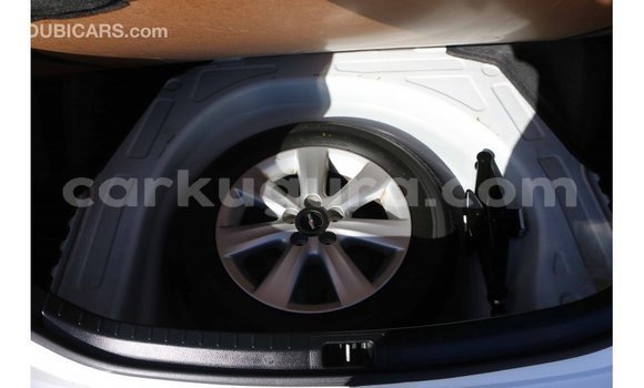 Nunua Imported Toyota Corolla Nyeupe Gari ndani ya Import - Dubai nchini Bujumbura Nunua Imported Toyota Corolla Nyeupe Gari ndani ya Import - Dubai nchini Bujumbura