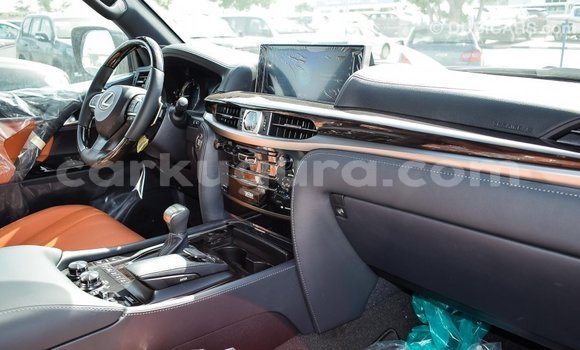 Nunua Imported Lexus LX Nyeupe Gari ndani ya Import - Dubai nchini Bujumbura Nunua Imported Lexus LX Nyeupe Gari ndani ya Import - Dubai nchini Bujumbura