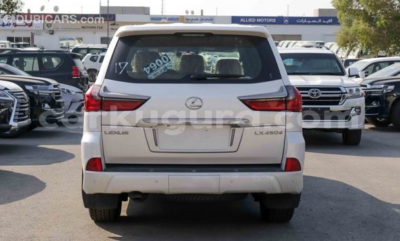Nunua Imported Lexus LX Nyeupe Gari ndani ya Import - Dubai nchini Bujumbura Nunua Imported Lexus LX Nyeupe Gari ndani ya Import - Dubai nchini Bujumbura
