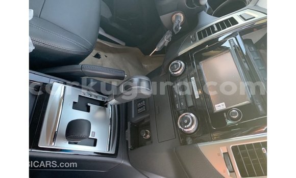 Nunua Imported Mitsubishi Pajero Nyeusi Gari ndani ya Import - Dubai nchini Bujumbura Nunua Imported Mitsubishi Pajero Nyeusi Gari ndani ya Import - Dubai nchini Bujumbura