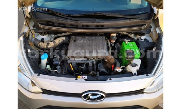 Nunua Imported Hyundai i10 Nyingine Gari ndani ya Import - Dubai nchini Bujumbura Nunua Imported Hyundai i10 Nyingine Gari ndani ya Import - Dubai nchini Bujumbura