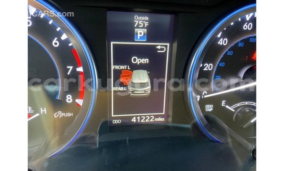 Nunua Imported Toyota Highlander Kijani Gari ndani ya Import - Dubai nchini Bujumbura Nunua Imported Toyota Highlander Kijani Gari ndani ya Import - Dubai nchini Bujumbura