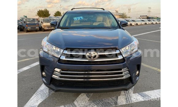 Nunua Imported Toyota Highlander Bluu Gari ndani ya Import - Dubai nchini Bujumbura Nunua Imported Toyota Highlander Bluu Gari ndani ya Import - Dubai nchini Bujumbura