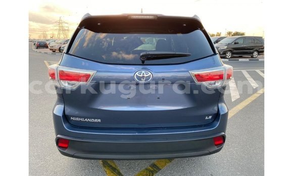 Nunua Imported Toyota Highlander Bluu Gari ndani ya Import - Dubai nchini Bujumbura Nunua Imported Toyota Highlander Bluu Gari ndani ya Import - Dubai nchini Bujumbura