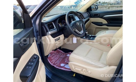 Nunua Imported Toyota Highlander Bluu Gari ndani ya Import - Dubai nchini Bujumbura Nunua Imported Toyota Highlander Bluu Gari ndani ya Import - Dubai nchini Bujumbura