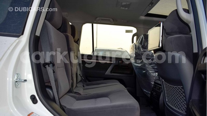 Big with watermark toyota land cruiser bujumbura import dubai 3510