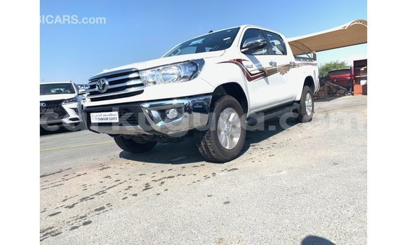 Nunua Imported Toyota Hilux Nyeupe Gari ndani ya Import - Dubai nchini Bujumbura Nunua Imported Toyota Hilux Nyeupe Gari ndani ya Import - Dubai nchini Bujumbura
