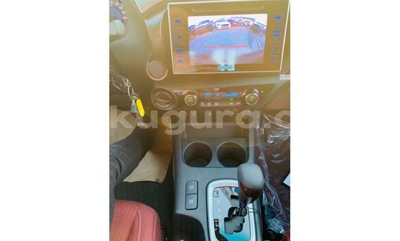 Nunua Imported Toyota Hilux Nyeupe Gari ndani ya Import - Dubai nchini Bujumbura Nunua Imported Toyota Hilux Nyeupe Gari ndani ya Import - Dubai nchini Bujumbura