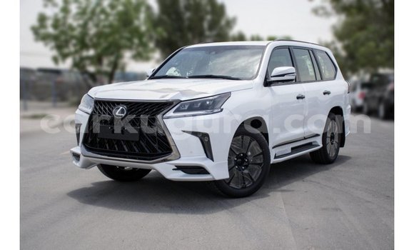 Nunua Imported Lexus LX Nyeupe Gari ndani ya Import - Dubai nchini Bujumbura Nunua Imported Lexus LX Nyeupe Gari ndani ya Import - Dubai nchini Bujumbura