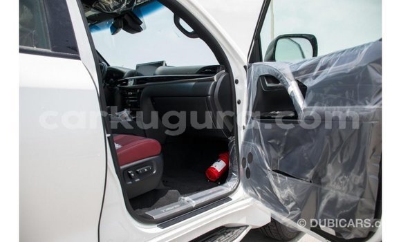 Nunua Imported Lexus LX Nyeupe Gari ndani ya Import - Dubai nchini Bujumbura Nunua Imported Lexus LX Nyeupe Gari ndani ya Import - Dubai nchini Bujumbura