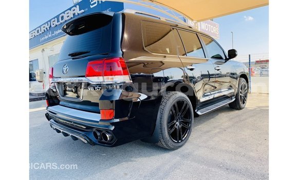 Acheter Import Voiture Toyota Land Cruiser Noir à Import - Dubai, Bujumbura Acheter Import Voiture Toyota Land Cruiser Noir à Import - Dubai, Bujumbura