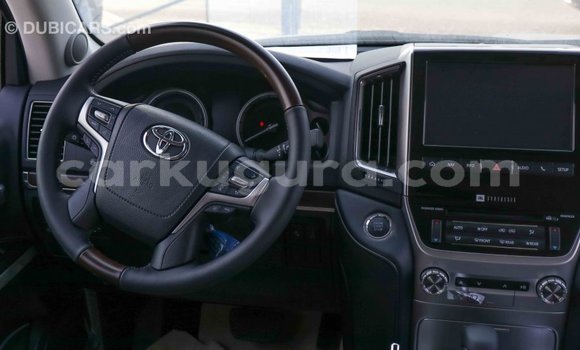 Acheter Import Voiture Toyota Land Cruiser Noir à Import - Dubai, Bujumbura Acheter Import Voiture Toyota Land Cruiser Noir à Import - Dubai, Bujumbura