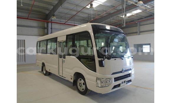 Acheter Import Voiture Abarth 595 Blanc à Import - Dubai, Bujumbura