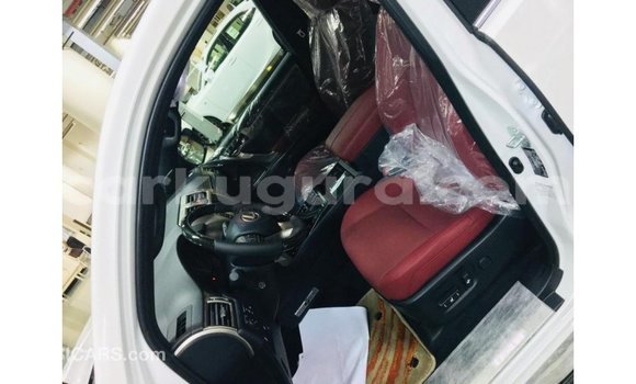 Acheter Import Voiture Lexus GX Blanc à Import - Dubai, Bujumbura Acheter Import Voiture Lexus GX Blanc à Import - Dubai, Bujumbura