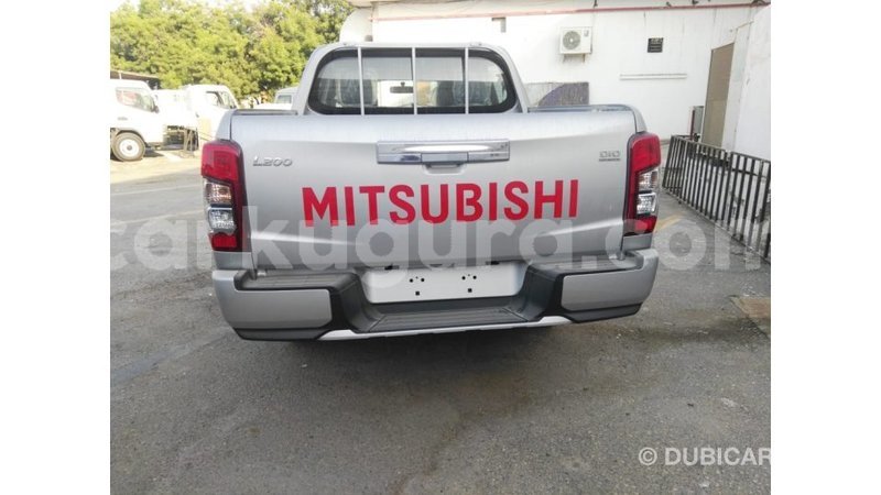 Big with watermark mitsubishi l200 bujumbura import dubai 3534