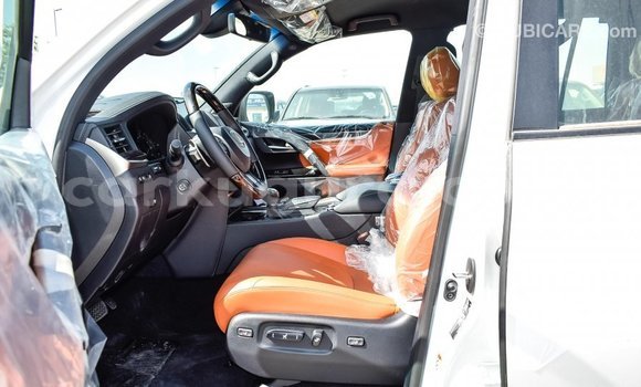 Nunua Imported Lexus LX Nyeupe Gari ndani ya Import - Dubai nchini Bujumbura Nunua Imported Lexus LX Nyeupe Gari ndani ya Import - Dubai nchini Bujumbura
