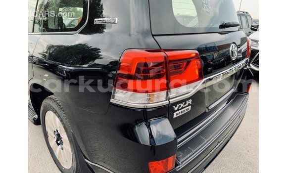 Nunua Imported Toyota Land Cruiser Nyeusi Gari ndani ya Import - Dubai nchini Bujumbura Nunua Imported Toyota Land Cruiser Nyeusi Gari ndani ya Import - Dubai nchini Bujumbura