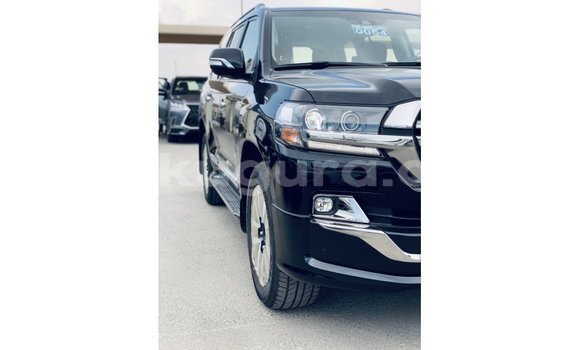 Nunua Imported Toyota Land Cruiser Nyeusi Gari ndani ya Import - Dubai nchini Bujumbura Nunua Imported Toyota Land Cruiser Nyeusi Gari ndani ya Import - Dubai nchini Bujumbura