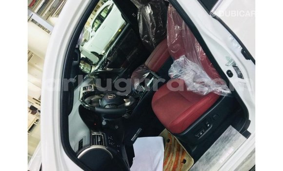 Acheter Import Voiture Lexus GX Blanc à Import - Dubai, Bujumbura Acheter Import Voiture Lexus GX Blanc à Import - Dubai, Bujumbura