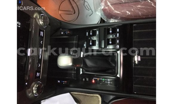 Acheter Import Voiture Lexus GX Blanc à Import - Dubai, Bujumbura Acheter Import Voiture Lexus GX Blanc à Import - Dubai, Bujumbura