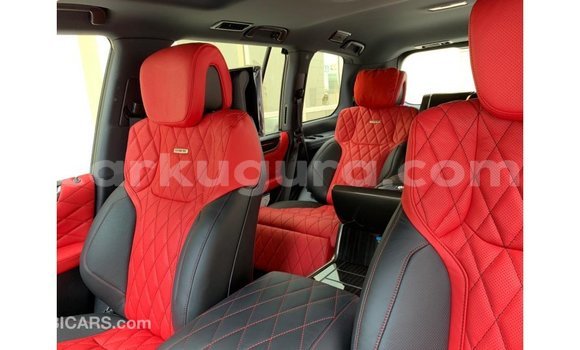 Nunua Imported Lexus LX Nyeusi Gari ndani ya Import - Dubai nchini Bujumbura Nunua Imported Lexus LX Nyeusi Gari ndani ya Import - Dubai nchini Bujumbura