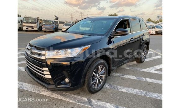 Acheter Import Voiture Toyota Highlander Noir à Import - Dubai, Bujumbura Acheter Import Voiture Toyota Highlander Noir à Import - Dubai, Bujumbura