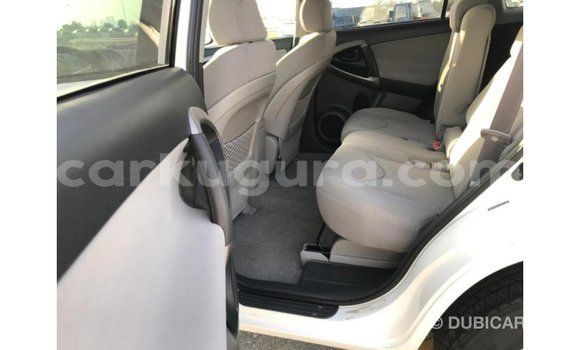 Buy Import Toyota 4Runner White Car in Import - Dubai in Bujumbura Buy Import Toyota 4Runner White Car in Import - Dubai in Bujumbura