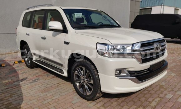 Buy Import Toyota Land Cruiser White Car in Import - Dubai in Bujumbura Buy Import Toyota Land Cruiser White Car in Import - Dubai in Bujumbura