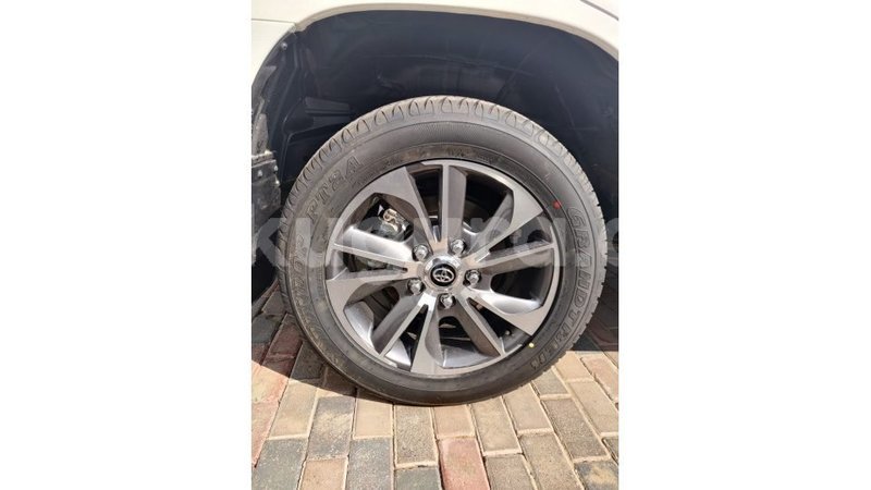 Big with watermark toyota land cruiser bujumbura import dubai 3567