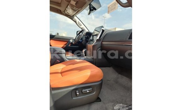Buy Import Toyota Land Cruiser White Car in Import - Dubai in Bujumbura Buy Import Toyota Land Cruiser White Car in Import - Dubai in Bujumbura