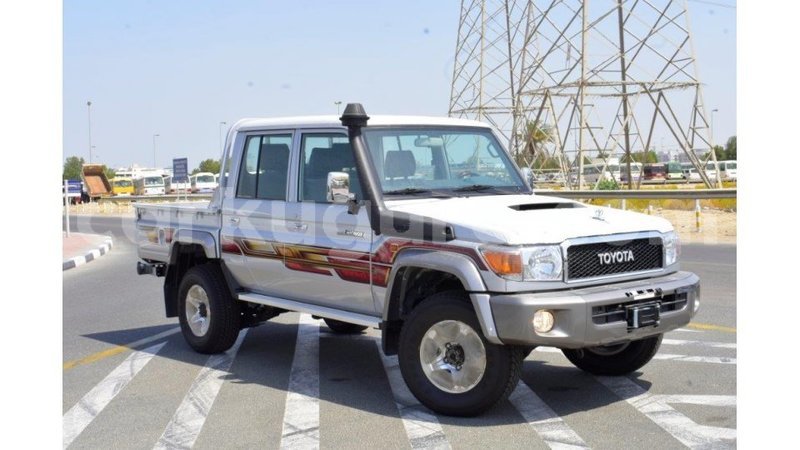 Big with watermark toyota land cruiser bujumbura import dubai 3574