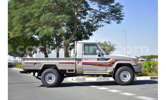 Acheter Import Voiture Toyota Land Cruiser Autre à Import - Dubai, Bujumbura Acheter Import Voiture Toyota Land Cruiser Autre à Import - Dubai, Bujumbura