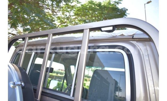 Acheter Import Voiture Toyota Land Cruiser Autre à Import - Dubai, Bujumbura Acheter Import Voiture Toyota Land Cruiser Autre à Import - Dubai, Bujumbura
