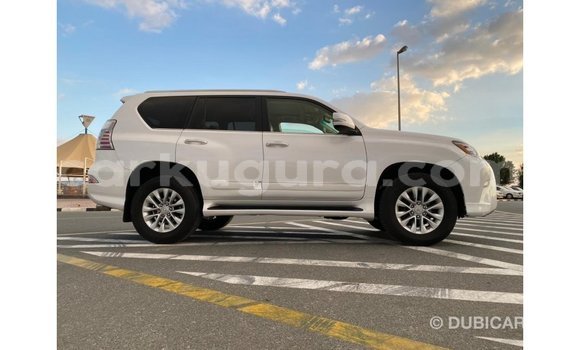 Nunua Imported Lexus GX Nyeupe Gari ndani ya Import - Dubai nchini Bujumbura Nunua Imported Lexus GX Nyeupe Gari ndani ya Import - Dubai nchini Bujumbura